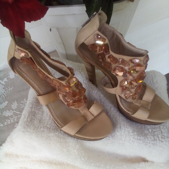 👜🕶Jean-Michel Cazabat Crystal Embellished Platform Heels Nude Size:7 - Picture 3 of 14